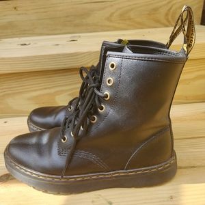 Dr. Martens Zavala black boot